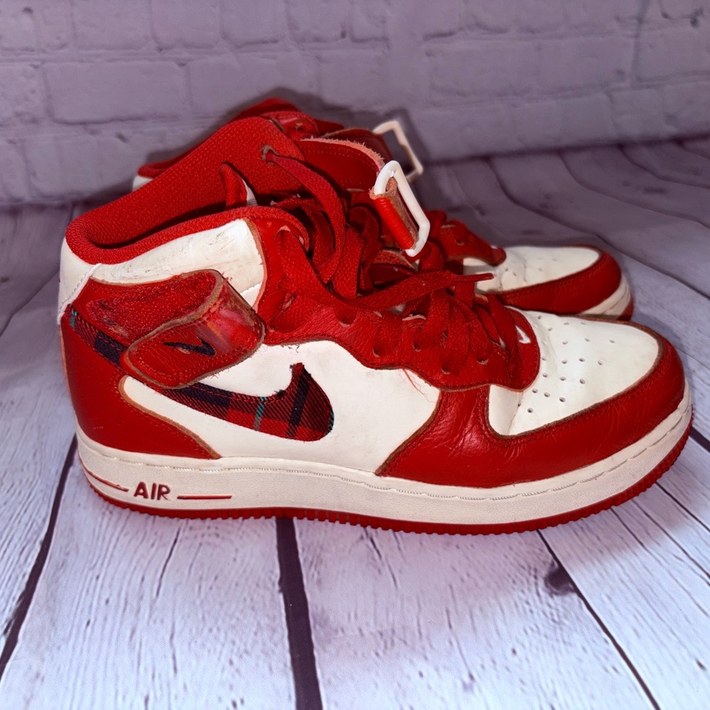 Kids Air Force Shoes 1 Mid ‘07’ University Red Pale Ivory DV0792-101 Size 5.5 Y
